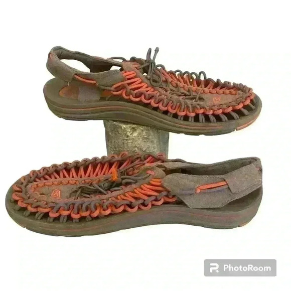 KEEN Men's Uneek Sandals Hiking Water Gorpcore Multisport River Shoes size 8 - Picture 1 of 9